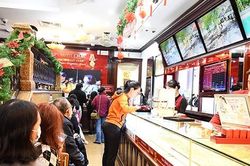 Giá vàng hôm nay 16/2/2024 giảm liên tiếp, vàng SJC rời xa mốc 79 triệu đồng