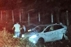 Tai nạn liên hoàn khiến 1 ô tô văng khỏi cao tốc Phan Thiết - Dầu Giây
