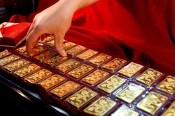 Giá vàng hôm nay 16/2: Vàng SJC tăng giá vùn vụt sát ngày vía Thần tài