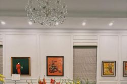 Dẫu giản dị nhưng Tăng Thanh Hà không thể thiếu 2 loài hoa kinh điển: Hết Tết vẫn đẹp!