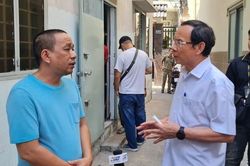 Bí thư Thành ủy TP.HCM thăm hỏi gia đình các nạn nhân vụ cháy nhà