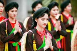 Hội hè đình đám là gì?