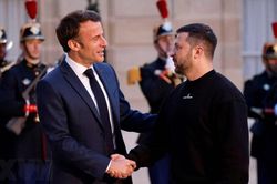 Pháp cam kết tăng viện trợ cho Ukraine lên tới 3,2 tỷ USD trong năm 2024