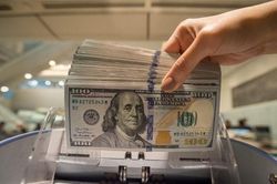 Tỷ giá USD hôm nay 17/2/2024: USD giảm 3 phiên liên tiếp