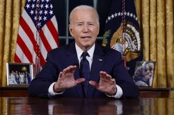 Tổng thống Biden trấn an người dân Mỹ về vũ khí chống vệ tinh của Nga