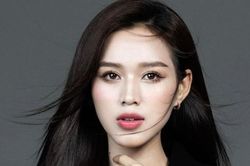Phía Hoa hậu Đỗ Thị Hà lên tiếng vụ hẹn hò