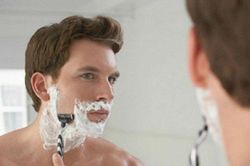 6 mẹo khi cạo râu giúp hạn chế mụn và viêm da cho nam giới