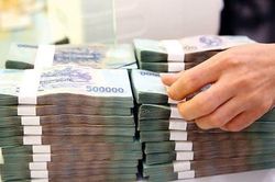 Vỡ nợ hơn trăm tỉ, nhân viên nhà băng uống thuốc sâu rồi mất tích