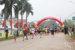 TP. Thái Nguyên: Trên 1.000 vận động viên tham dự Giải chạy phong trào