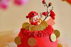 Tăng gấp đôi doanh thu nhờ bán bánh kem, bánh dứa Thần Tài
