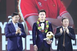 Trực tiếp Quả bóng Vàng Việt Nam 2023: Hoàng Đức được vinh danh