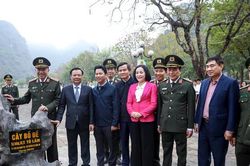 Bộ Công an phát động 'Tết trồng cây năm 2024 - Vì một Việt Nam xanh'