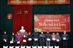 Tết ấm đến với người nghèo