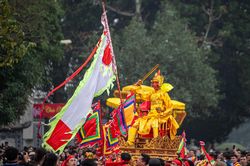 Hội hè đình đám người Việt xưa có gì?