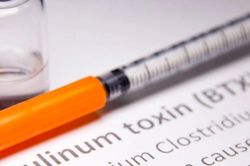 2 trẻ nghi ngộ độc Botulinum cùng ăn một bữa tiệc tất niên