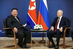 Tổng thống Nga Putin tặng ô tô cho nhà lãnh đạo Triều Tiên