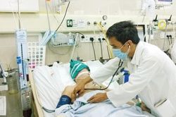 Điều trị xuất huyết não thế nào?