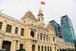 Năm nay, TPHCM tổ chức 12 đợt tham quan trụ sở HĐND và UBND TP