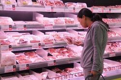 Giá heo hơi hôm nay 22/2: Tăng khác xu thế nhiều năm, rất khó lường