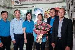 Công đoàn Hà Nội động viên, chia sẻ kịp thời tới nữ đoàn viên khó khăn