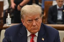 Mỹ: Cựu Tổng thống Trump bác bỏ cáo buộc chiếm giữ trái phép tài liệu mật