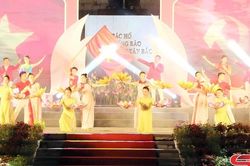 Sơn La học tập và làm theo tư tưởng, đạo đức, phong cách Hồ Chí Minh