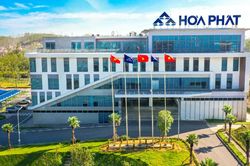 Tập đoàn Hòa Phát (HPG) bao chi phí khách sạn 4 sao, mời cổ đông tham quan dự án Dung Quất