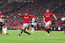 Fulham kéo sập Old Trafford, MU nhận thất bại cay đắng ngay trên sân nhà