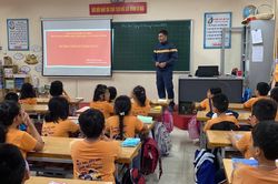 Rèn kỹ năng thoát hiểm cho học sinh khi gặp hỏa hoạn