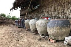 Mộc mạc chiếc lu quê nhà