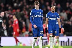 Pochettino khẩu chiến gay gắt với BLV truyền hình sau thất bại của Chelsea ở Carabao Cup