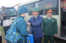 Rộn ràng ngày hội tòng quân