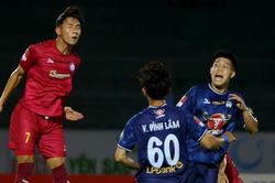 HAGL chia điểm với Khánh Hòa trong trận 'chung kết ngược' của V-League