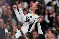 Đừng rời xa Real, Luka Modric!