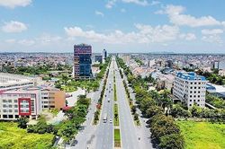 Bất động sản mới nhất: Đất nền hút quan tâm hơn cả chung cư, tới lúc 'xuống tiền'? Thủ tục chuyển đất vườn sang đất ở