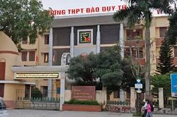 Nam sinh rơi từ tầng 4 xuống sân trường đã tử vong