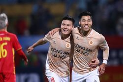 HLV Kiatisuk giúp Quang Hải tỏa sáng trở lại