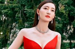 Vương Lệ Khôn: Từ nữ diễn viên trẻ thành gương mặt đầy sức hút