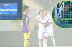 Văn Toàn giúp đội nhà thắng Hà Nội FC trong trận đấu siêu kịch tính với VAR, 'Quả bóng bạc' lập siêu phẩm vẫn ngậm ngùi ra về