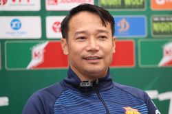 HLV Vũ Hồng Việt tiết lộ chiêu đánh bại Hà Nội FC