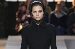 Gucci FW24 mơ về hiện thực lấp lánh