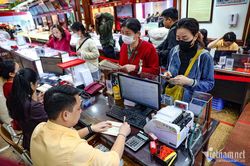 Giá vàng hôm nay 28/2/2024 tăng vọt, trong nước hướng tới kỷ lục mới