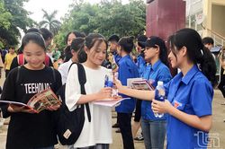 Tạo nguồn phát triển đảng viên ở Phú Lương