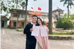 Vợ Quang Hải 'cưới chạy bầu'?