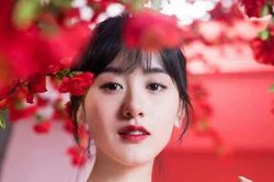 Nếu phụ nữ muốn sống thảnh thơi và vui vẻ thì buộc phải khiến bản thân trở nên mạnh mẽ, đủ vững chãi mà ung dung tiến về phía trước