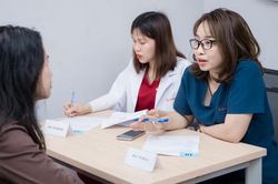 Nữ bác sĩ trẻ với nỗ lực gìn giữ tinh hoa y học cổ truyền