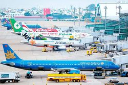 Từ hôm nay sẽ tăng giá trần vé máy bay nội địa