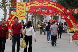 Diễn biến mới vụ nghi 'biển thủ' tiền công đức tại đền Ông Hoàng Mười