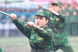 Những màn biểu diễn võ thuật, khí công ấn tượng của Bộ đội Biên phòng Nghệ An
