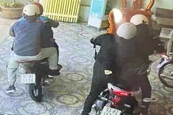 Truy bắt 4 tên cướp tiệm vàng ở Bình Dương